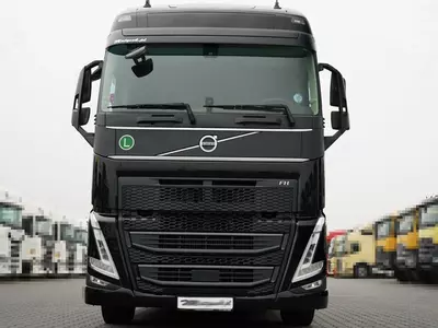 Тентованный грузовик Volvo FH 500