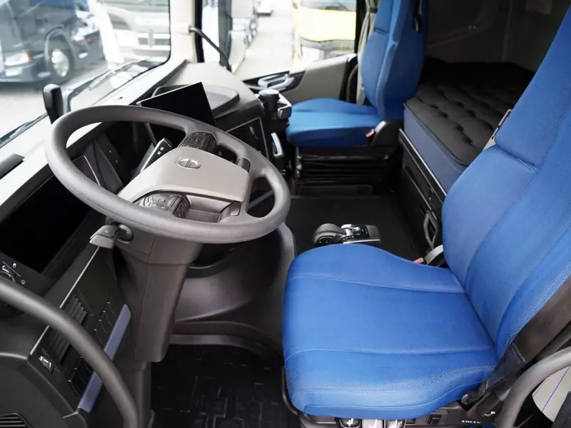 Тентованный грузовик Volvo FH 500