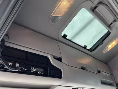 Грузовик бортовой Авто манипулятор Scania P410 B 6x2