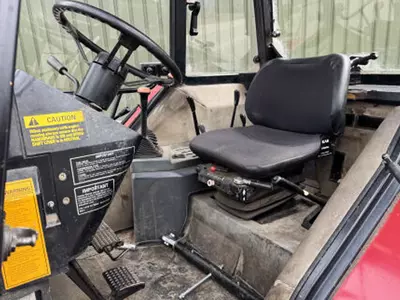 Трактор колесный Case IH 4240