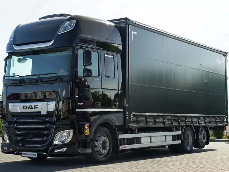 Тентованный грузовик DAF XF 480 / FIRANKA 7,7 M / SSC / 6X2 / KLIMA POSTOJOWA / OŚ PODNOSZONA