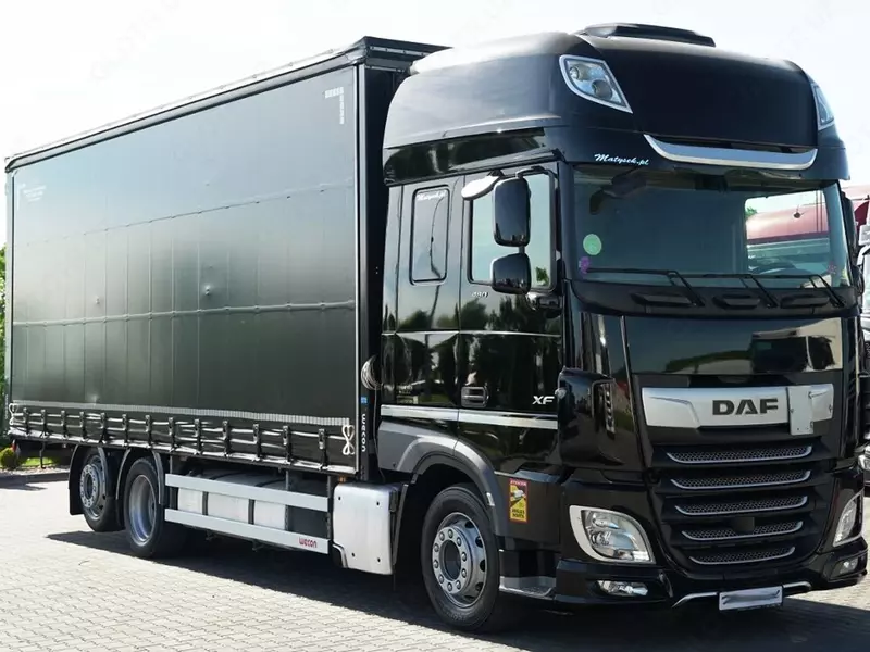 Тентованный грузовик DAF XF 480 / FIRANKA 7,7 M / SSC / 6X2 / KLIMA POSTOJOWA / OŚ PODNOSZONA