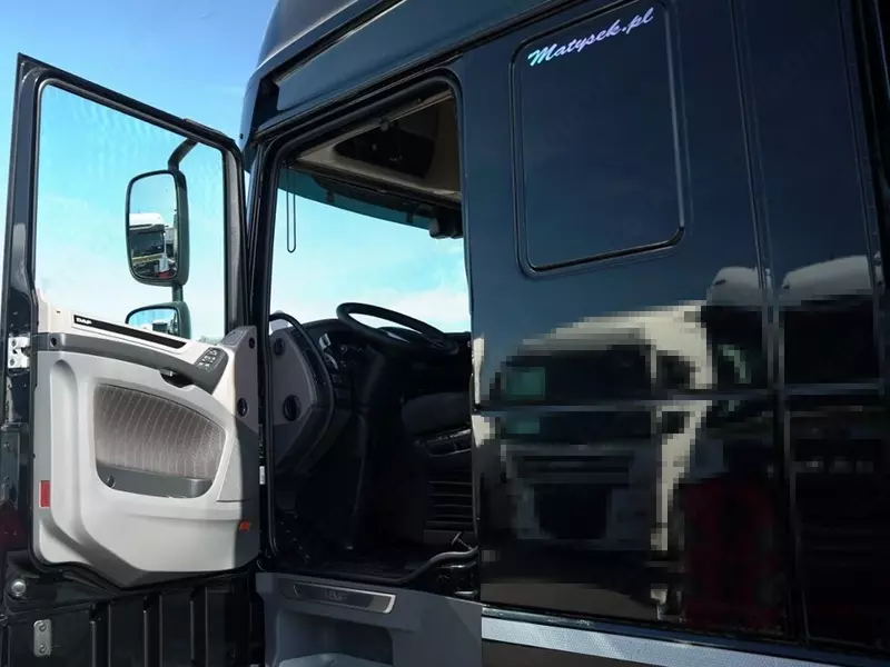 Тентованный грузовик DAF XF 480 / FIRANKA 7,7 M / SSC / 6X2 / KLIMA POSTOJOWA / OŚ PODNOSZONA