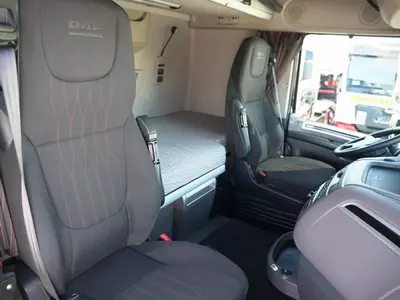 DAF XF 480 / FIRANKA 7,7 M / SSC / 6X2 / KLIMA POSTOJOWA / OAS PODNOSZONA chodirli yuk mashinasi