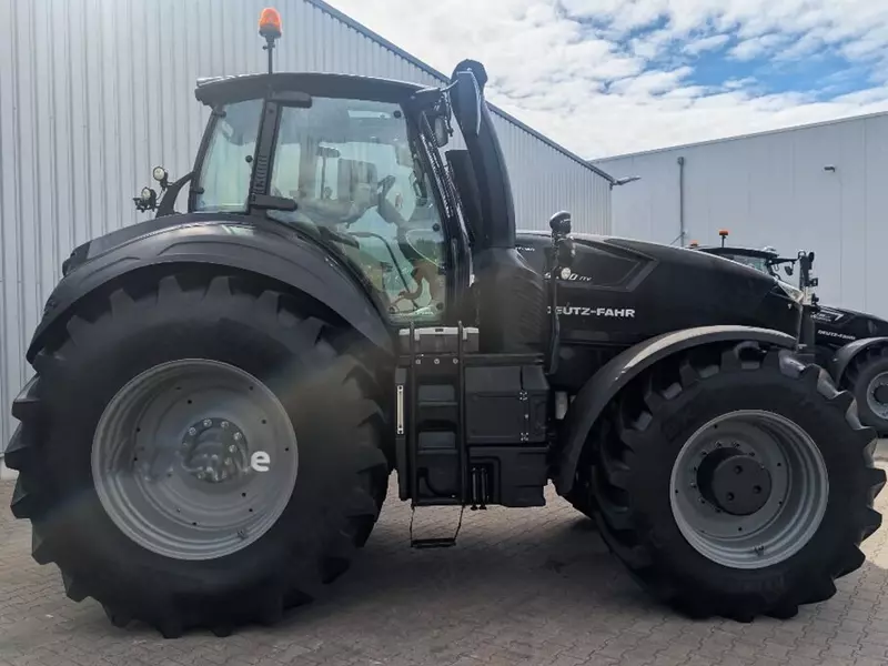 Трактор колесный Deutz-Fahr 9340 TTV BLACK-WARR