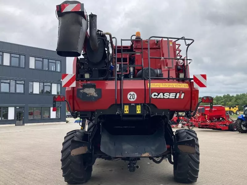 Зерноуборочный комбайн Case IH CASE AF 7140 ALLRAD
