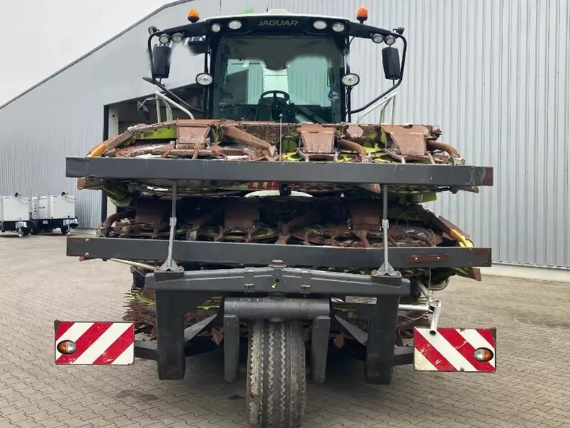 Кормоуборочный комбайн Claas JAGUAR 970