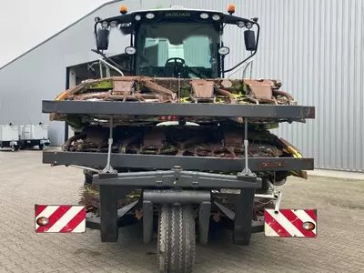 Кормоуборочный комбайн Claas JAGUAR 970