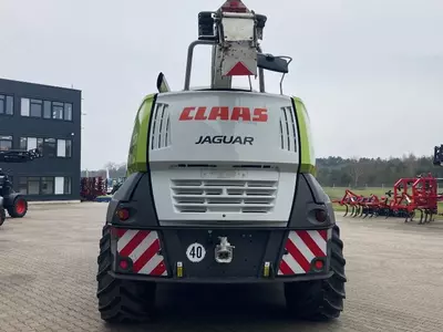 Кормоуборочный комбайн Claas JAGUAR 970