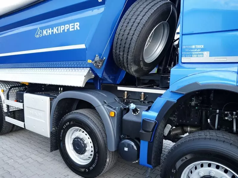 Самосвал MAN TGS 41.480