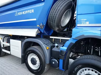 Самосвал MAN TGS 41.480