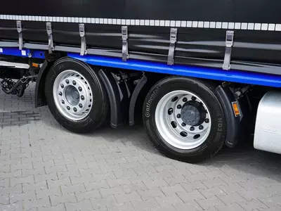 Тентованный грузовик DAF XF / 480 / ZESTAW PRZESTRZENNY 120 M3 / RETARDER