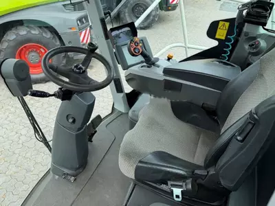 Кормоуборочный комбайн Claas Jaguar 950