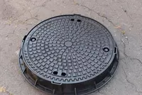 Kanalizatsiya quyma temir Lyuk