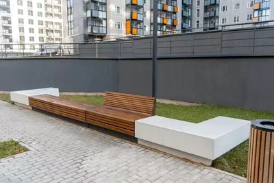 Tashqi dekorativ skameyka