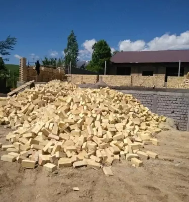 Кирпич строительный жженый