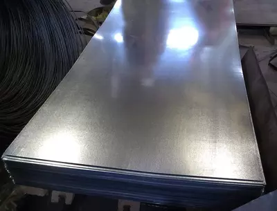 Лист стальной оцинкованный (арт.010) - 43 000 сум / шт.