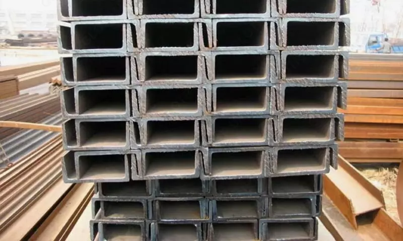 Швеллер стальной (арт.009)