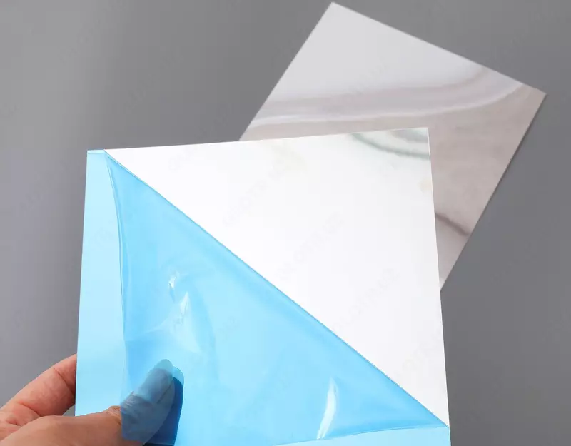 3 200 so'm O'z-o'zidan yopishqoq akril varaq (art.004)