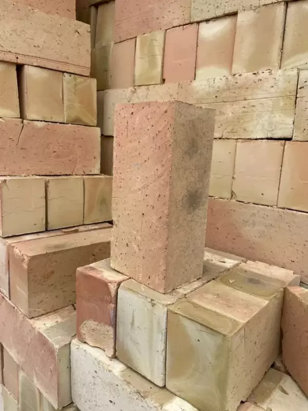 Кирпич жженый (красный)