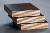 225 000 so'm Finlyandiya laminatlangan kontrplak (art.052)