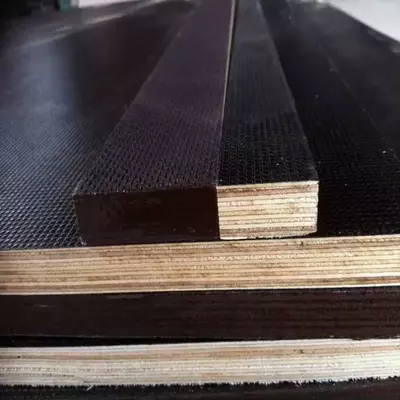 Finlyandiya qatlamli kontrplak 1525x1525/1220x2440 mm (060-modda)