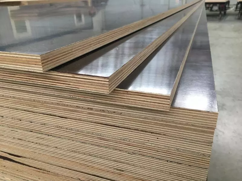 Finlyandiya qatlamli kontrplak 1525x1525/1220x2440 mm (060-modda) - 110 000 so'm