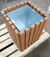 Урна деревянная на железобетонном основании N9v