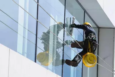 Мойка фасадов зданий - Цена по запросу