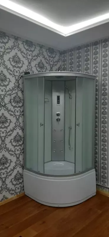 Душевая кабинка