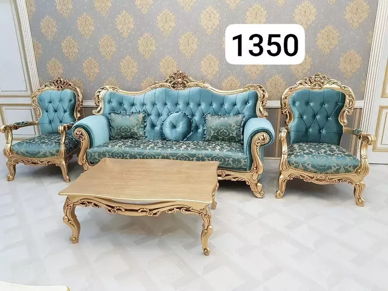 Комплект мягкой мебели в "Итальянском стиле". Модель № 004 (Светло-Синий/Золото)