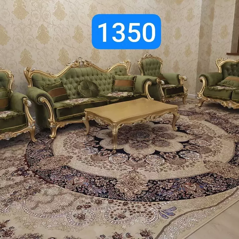 "Italyancha uslubda" yumshoq mebellar to'plami. Model raqami 010 (yashil/oltin)