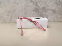 Oq va jigar rangli karton quti - {0} so'mdan