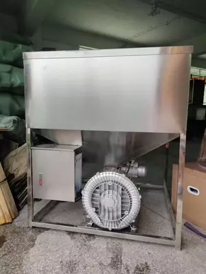 Avtokarmushka 3ta matorli zanglamaydigan