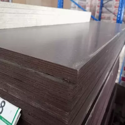 394 786.6 сум от 300 лист Березовая фанера ламинированная для опалубки 18мм