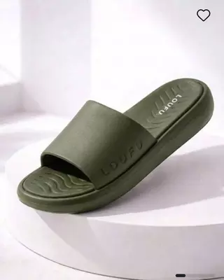 Hovuz uchun erkaklar shippaklari