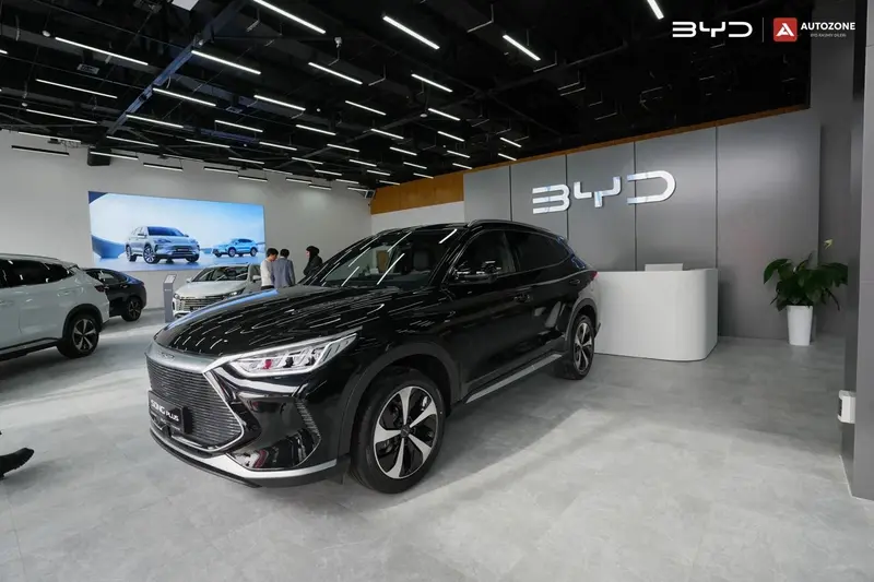   BYD Song Plus DM-i (AWD 110km Flagship)