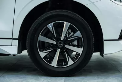 BYD E2 405km Luxe AUTOZONE - 236 600 000 сум / шт.