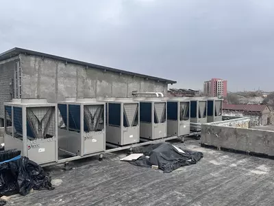 Цена по запросу Чиллеры 130кВт