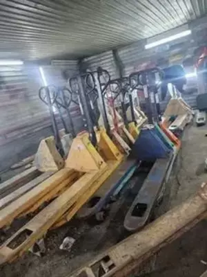 Ремонт Рохли и гидравлических цилиндров.. Ремонт складской техники