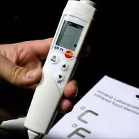 TESTO 826-T4 ИНФРАКРАСНЫЙ ТЕРМОМЕТР С ЛАЗЕРНЫМ ЦЕЛЕУКАЗАТЕЛЕМ И ПРОНИКАЮЩИМ ПИЩЕВЫМ ЗОНДОМ - 4 700 000 сум