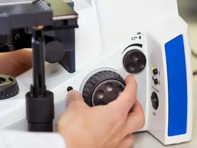 Carl ZEISS Axiolab 5 — прямой микроскоп Оптом и розница