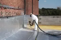 Нанесение полимочевины для гидроизоляции промышленных полов и бассейнов - по запросу