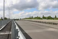  Ikki qavatli metall tosiqlar avtomobil yollari / Икки қаватли металл тўсиқлар автомобил йўллари Ulgurji va chakana