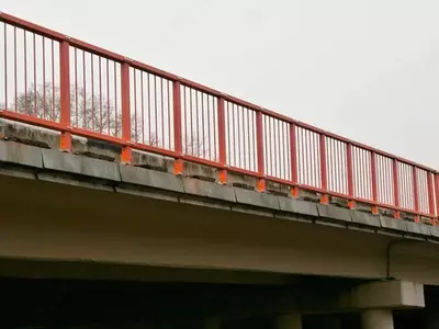 Перила из профильной (квадратной) и круглой трубы