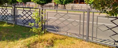 Забор из профильной (квадратной) и круглой трубы - ООО Metall Profil