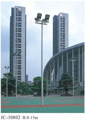 Мачты освещения стадиона, футбольного поля, спортивной площадки