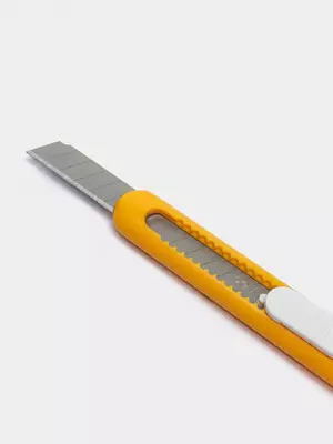 Нож канцелярский Deli E2025 13 Blades