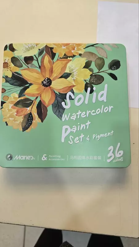 Краски акварельные в большом наборе Maries