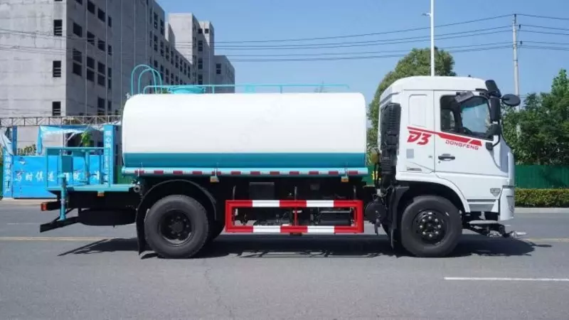 Поливомоечная автоцистерна DONGFENG KEEYAK 15 м³